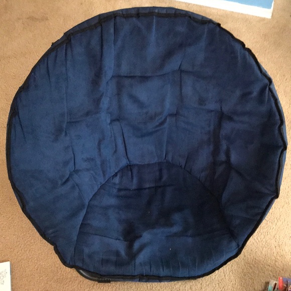 Chair - Picture 1 of 1